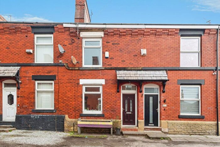 3 Bedroom Terraced House For Sale In Gartside Street, Ashton-under-Lyne, Greater Manchester, OL7