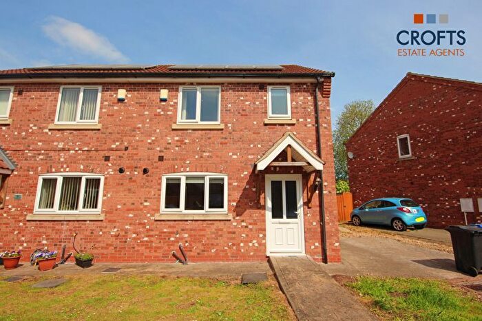 3 Bedroom Semi-Detached House For Sale In Exmoor Close, Healing, DN41