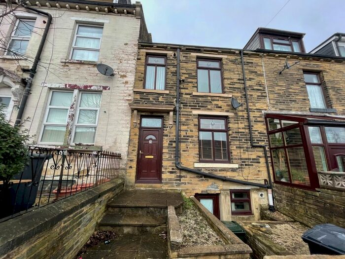 2 Bedroom Terraced House To Rent In Lily Street, Bradford, West Yorkshire BD8