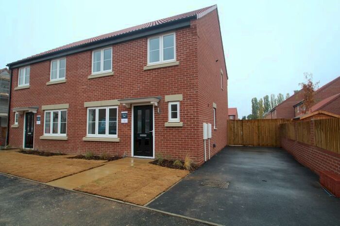 3 Bedroom Semi-Detached House To Rent In Colchester Road, Thorp Arch, LS23