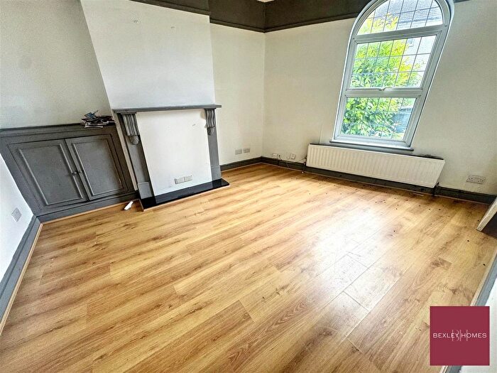 2 Bedroom Terraced House To Rent In Stanhope Road, Swanscombe, DA10