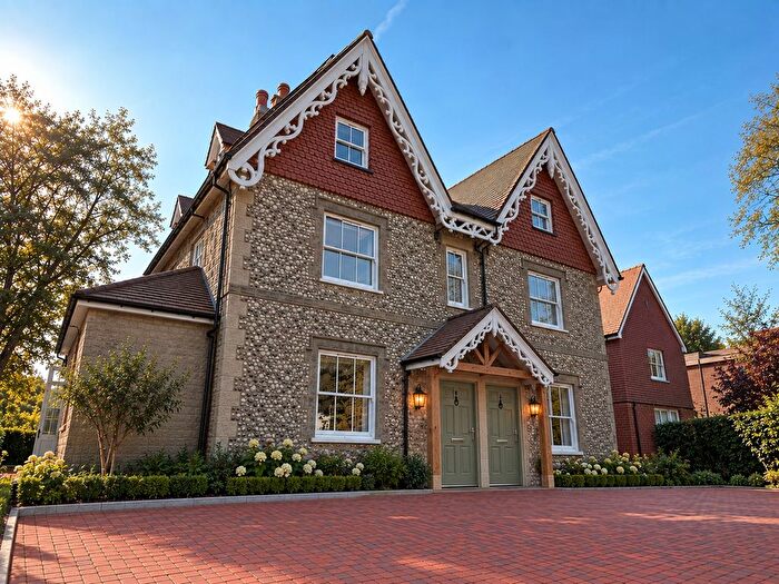 4 Bedroom Semi Detached House For Sale In Dovecote Close, Westcott, Dorking, Surrey, RH4