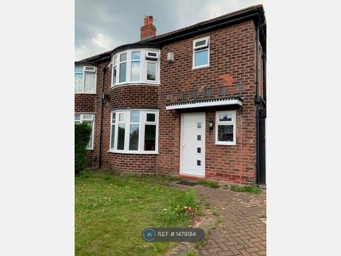 3 Bedroom Semi-Detached House To Rent In Kingsway, Manchester, M20