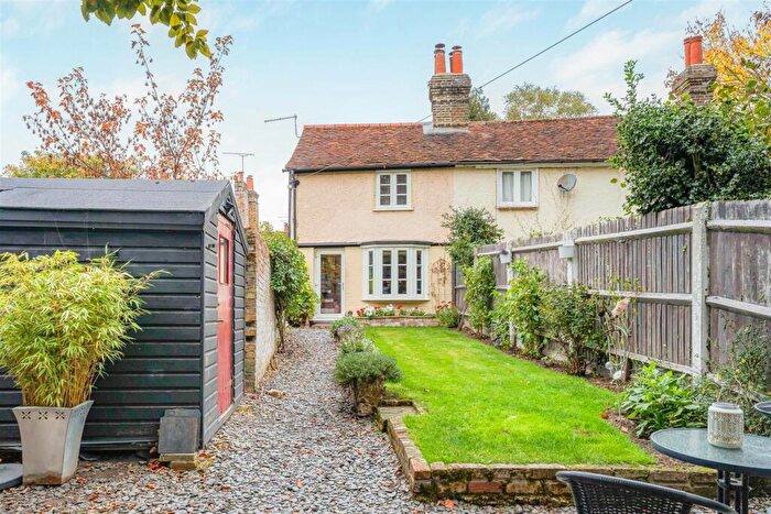 2 Bedroom Cottage For Sale In Hertingfordbury Road, Hertingfordbury, SG14