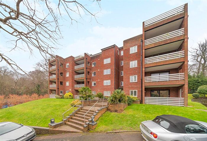2 Bedroom Flat To Rent In Forest Close, Chislehurst, BR7