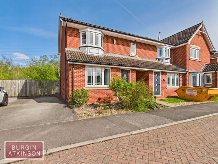2 Bedroom Link Detached House For Sale In , Windle Court Treeton, Sheffield, S60