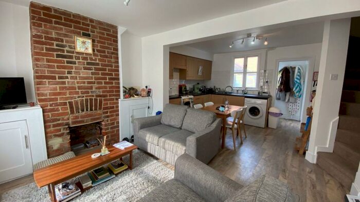 2 Bedroom House To Rent In St Edmunds Road, Canterbury Ref -, CT1