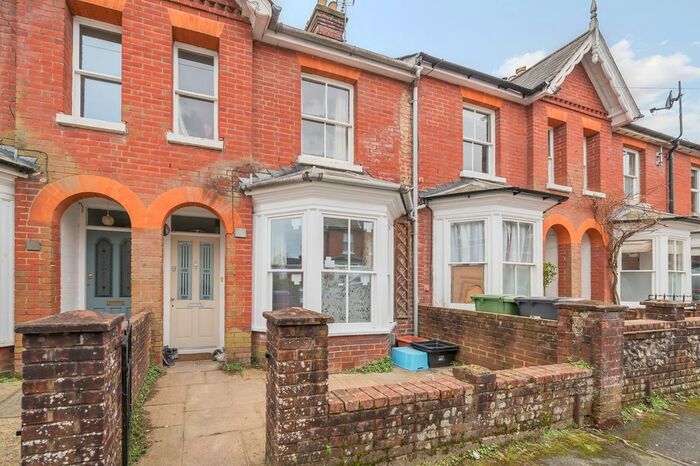 3 Bedroom Terraced House To Rent In Fairfield Road, Winchester, SO22
