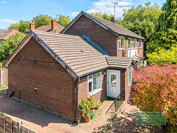 6 Bedroom Detached House For Sale In Gawsworth Avenue, Didsbury, M20