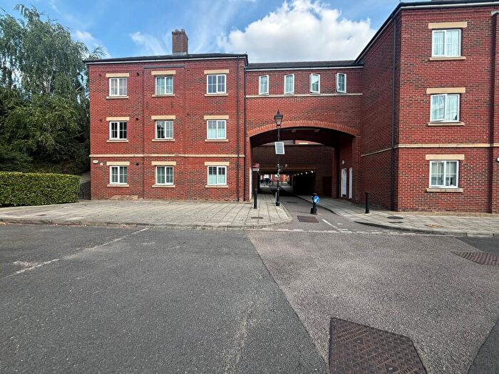 1 Bedroom Apartment To Rent In Queensgate, Fairford Leys, HP19