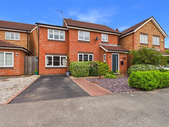 3 Bedroom Detached House For Sale In Augustus Drive, Brough, HU15