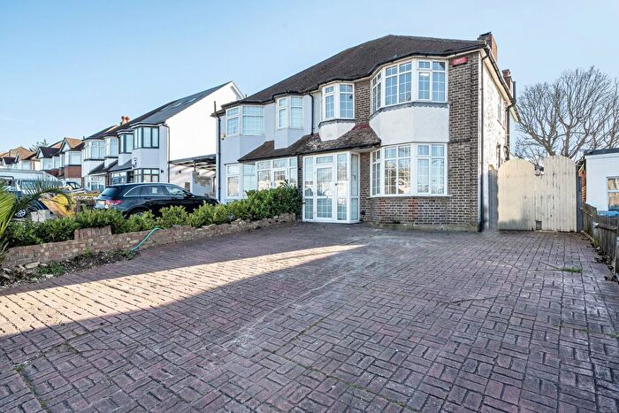 4 Bedroom Semi Detached House For Sale In Sidcup Road, London, SE9