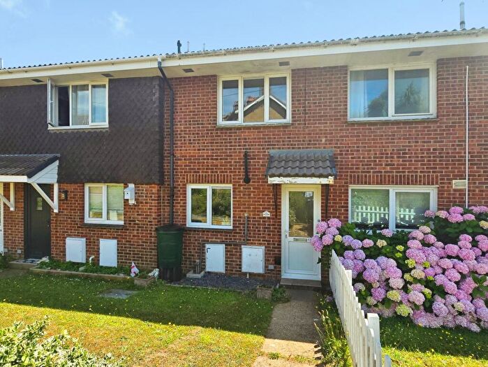 2 Bedroom Terraced House For Sale In Lanes End, Totland Bay, Isle Of Wight, PO39