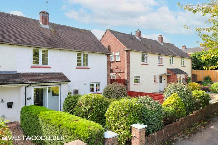 3 Bedroom Semi-Detached House To Rent In Cherry Tree Road, Hoddesdon, EN11