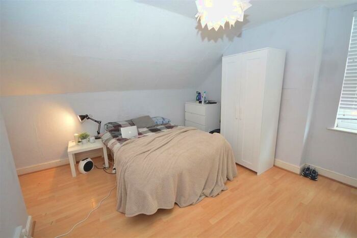 6 Bedroom Semi-Detached House To Rent In Radcliffe Road, West Bridgford, NG2