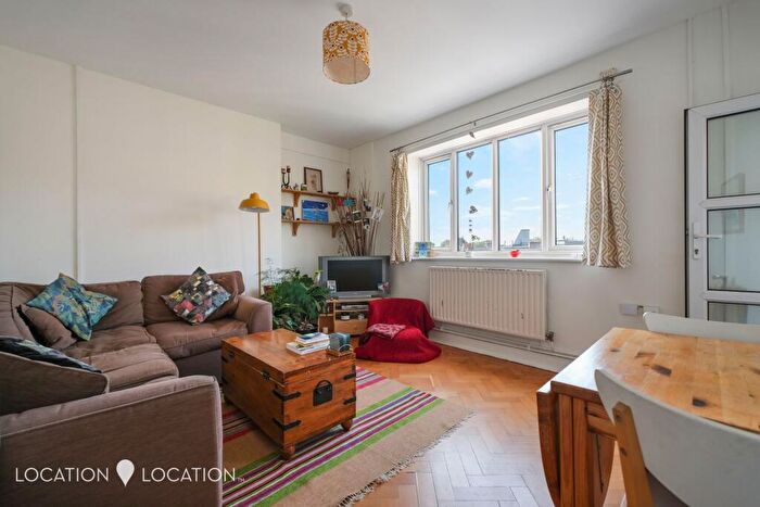 4 Bedroom Flat For Sale In Stoke Newington Church Street, Lloyd House Stoke Newington Church Street, N16