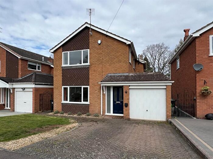 3 Bedroom Detached House For Sale In Brookland Road, Hagley, Stourbridge, DY9