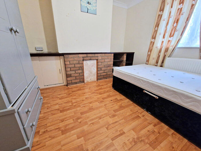 4 Bedroom Semi-Detached House To Rent In Edward Road, Spalding, PE11