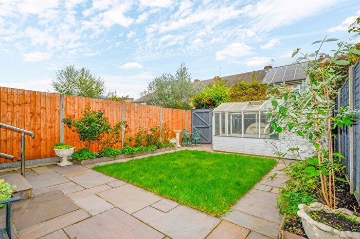 4 Bedroom Terraced House For Sale In Sidney Road, Walton-On-Thames, KT12