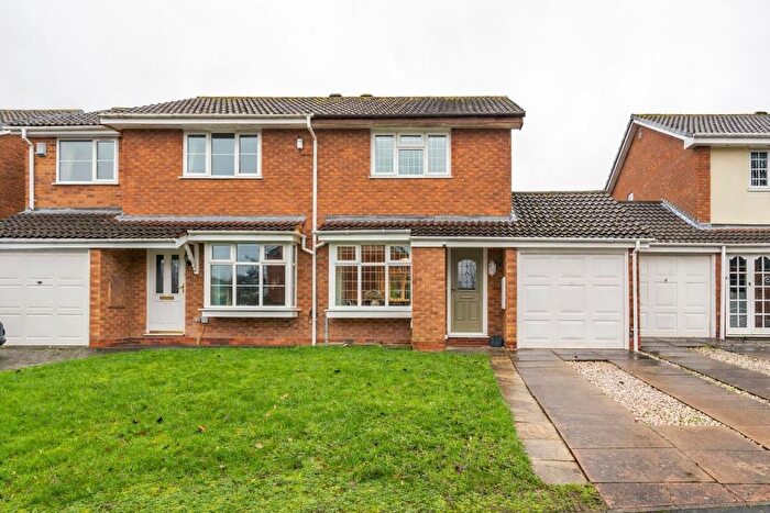 2 Bedroom Semi-Detached House For Sale In Stoneythorpe Close, Solihull, B91