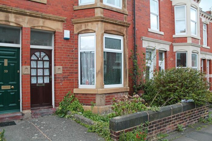 2 Bedroom Flat To Rent In Trewhitt Road, Newcastle Upon Tyne, NE6