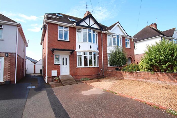 4 Bedroom Semi-Detached House For Sale In Woodstock Road, Exeter, EX2