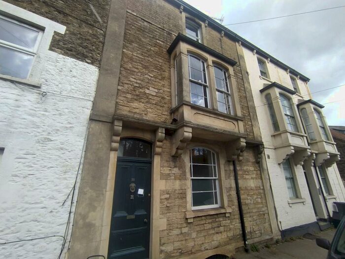 4 Bedroom House To Rent In Christchurch Street East, Frome, BA11
