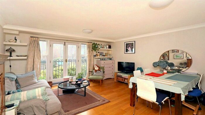 1 Bedroom Flat To Rent In St Lukes Road, Notting Hill, W11