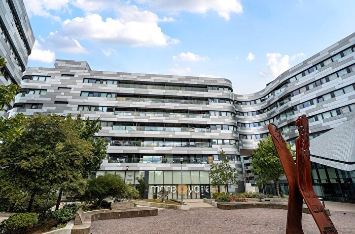 2 Bedroom Flat For Sale In Lambarde Square, Greenwich, London, SE10