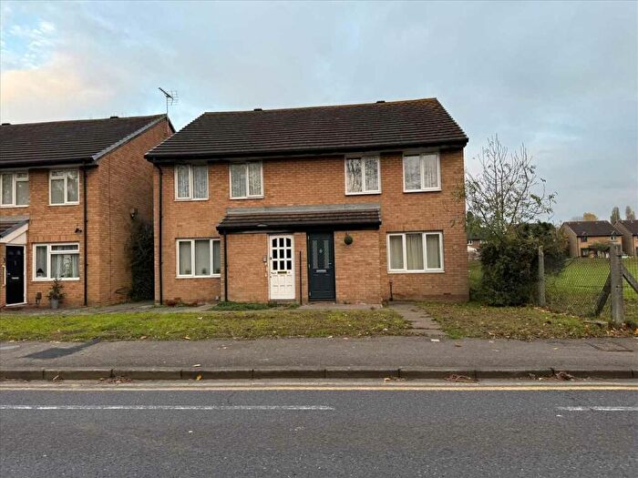 1 Bedroom Apartment To Rent In Whitelands Way, Romford, RM3