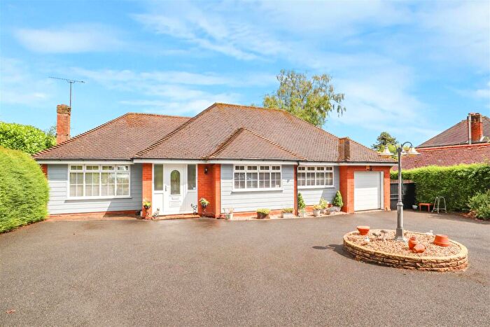 3 Bedroom Detached Bungalow For Sale In Red Lane, Burton Green, Kenilworth, CV8