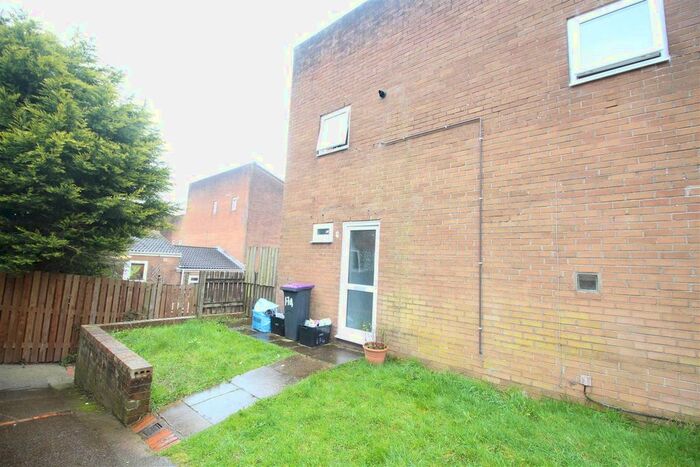 3 Bedroom Terraced House To Rent In Bowleaze, Greenmeadow, Cwmbran, NP44
