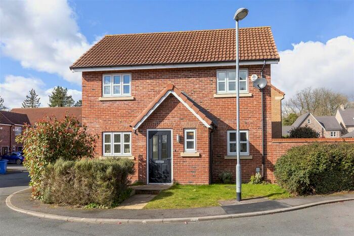 3 Bedroom Detached House For Sale In Robb Street, Pocklington, York, YO42
