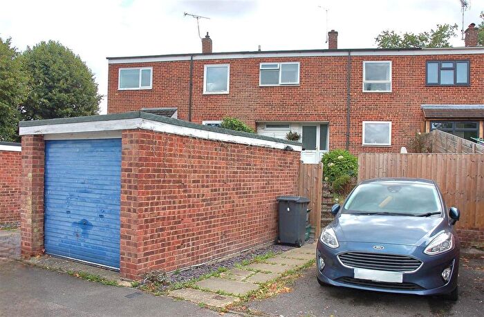 3 Bedroom Property For Sale In Bakers Mead, Great Waltham, CM3