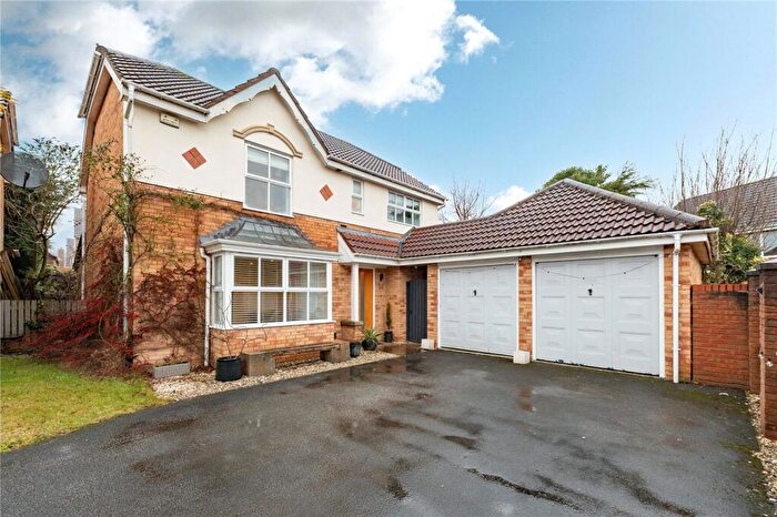 4 Bedroom Detached House For Sale In Woodlea Garth, Meanwood, Leeds, LS6