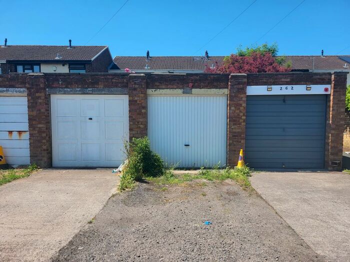 Garage / Parking To Rent In Garage, Witcombe, Yate, Bristol, BS37