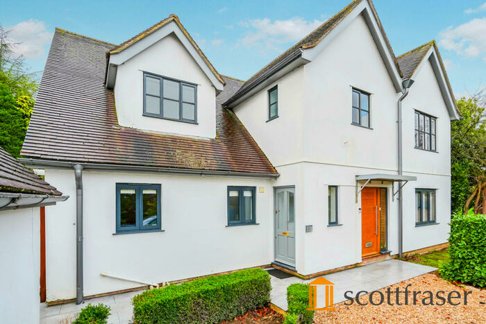 2 Bedroom Property To Rent In North Hinksey Village, Botley, OX2