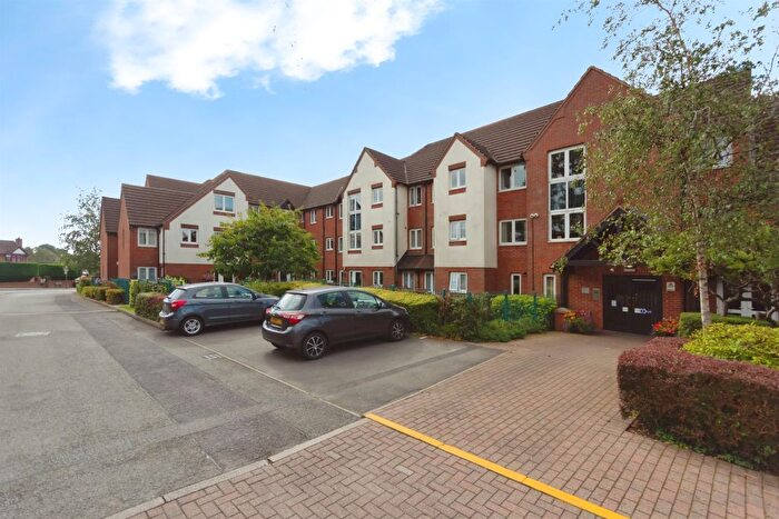 1 Bedroom Flat For Sale In Haslucks Green Road, Shirley, Solihull, B90