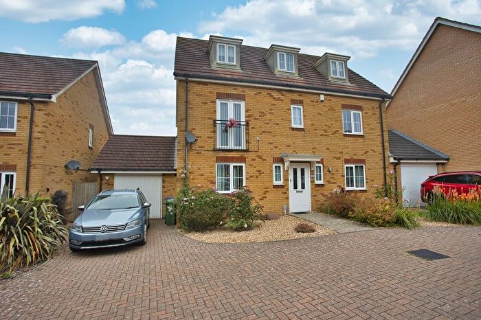 5 Bedroom Detached House For Sale In Campbell Road, Folkestone, CT18