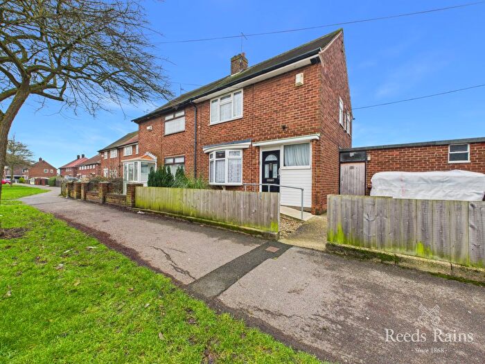 2 Bedroom Semi-Detached House For Sale In Wivern Road, Hull, East Yorkshire, HU9