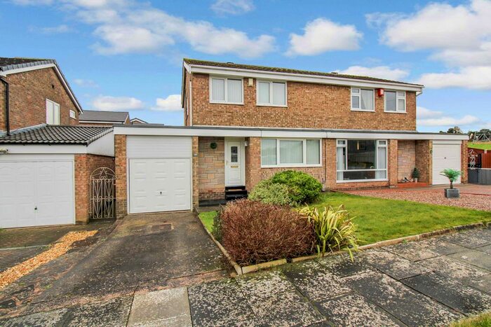 3 Bedroom Semi-Detached House For Sale In Housesteads Road, Sandsfield Park, Carlisle CA2
