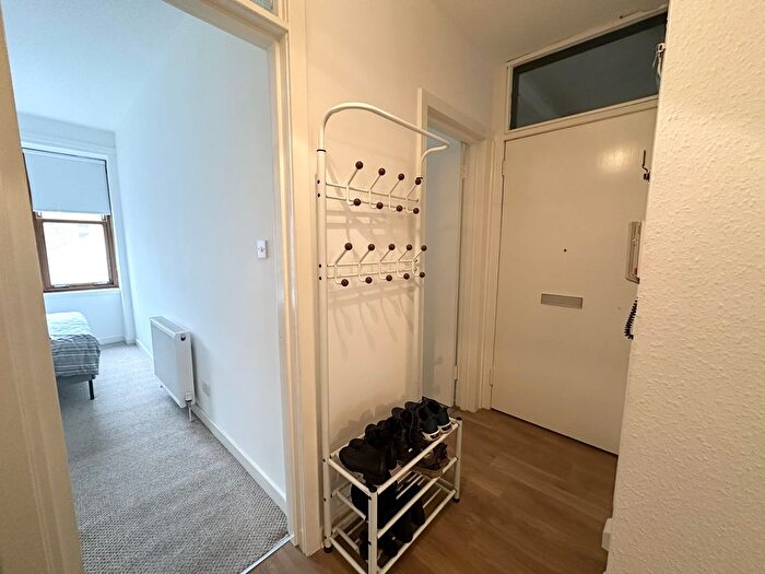 1 Bedroom Flat To Rent In Dumbarton Road, Glasgow, G11