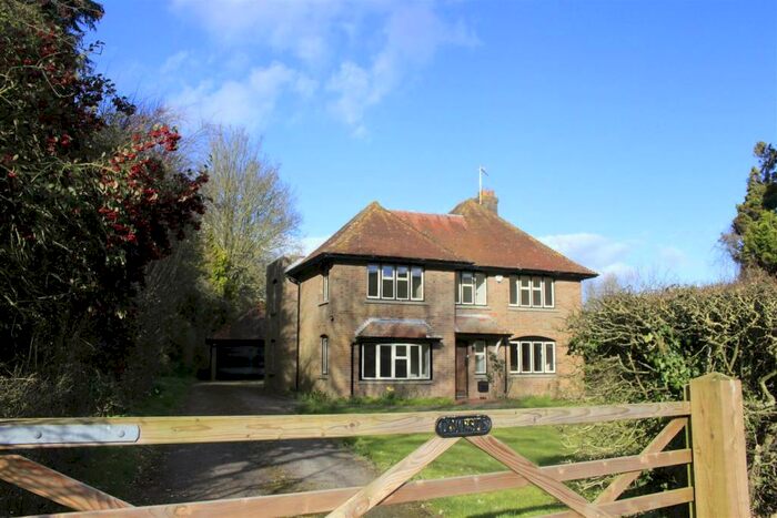 4 Bedroom Detached House To Rent In Wishford Road, Middle Woodford, SP4