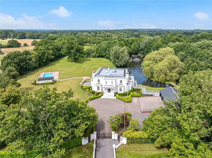 6 Bedroom Detached House For Sale In Philpot Lane, Chobham, Surrey, GU24