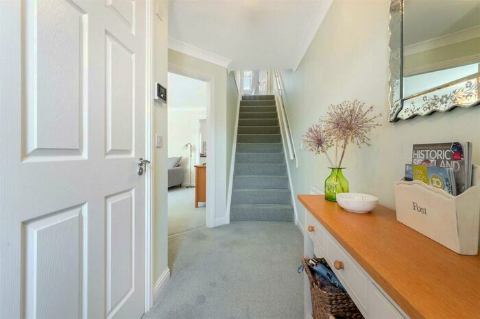 3 Bedroom End Of Terrace House For Sale In McNaughton Court, Stirling, Stirlingshire, FK8