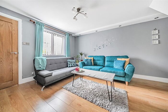 2 Bedroom Semi-Detached House For Sale In Merryfield, Chineham, Basingstoke, RG24