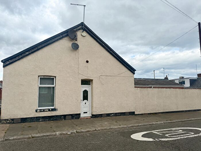 2 Bedroom End Of Terrace House To Rent In Midmoor Road, Sunderland, SR4