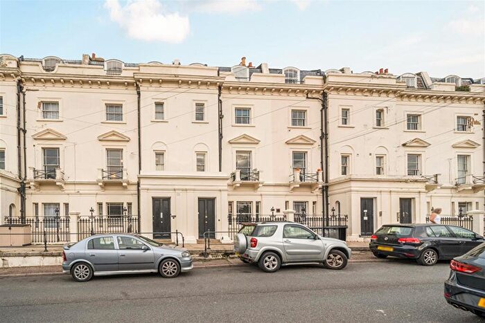 5 Bedroom Terraced House For Sale In Orwell Road, Harwich, CO12