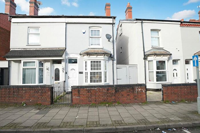 3 Bedroom Semi Detached House For Sale In Fernley Road, Birmingham, B11