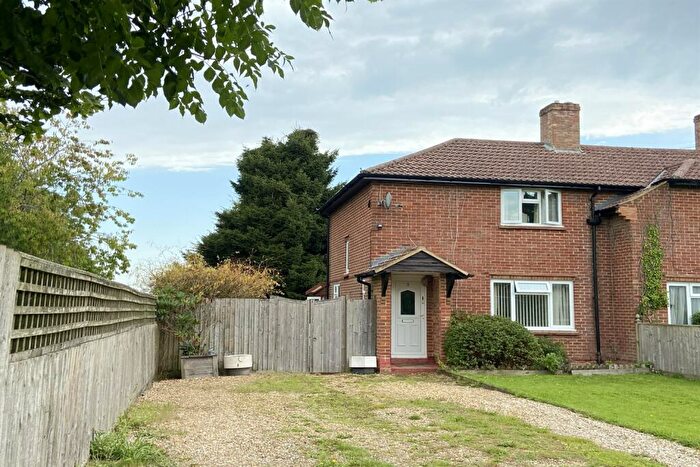 2 Bedroom Cottage To Rent In Farleigh Wallop, Basingstoke, RG25